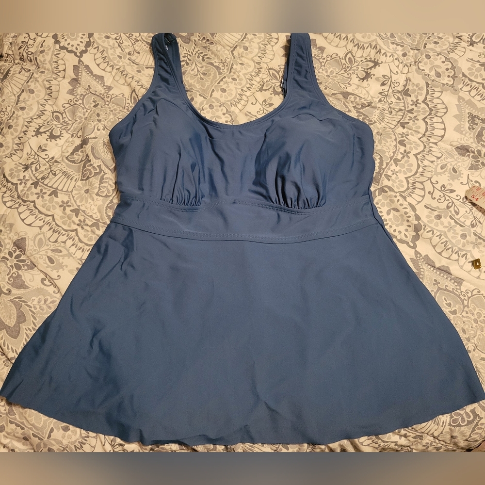 Shapermint Adjustable Strap WireFree Tankini Top Large New With Tags Ocean‎ Blue